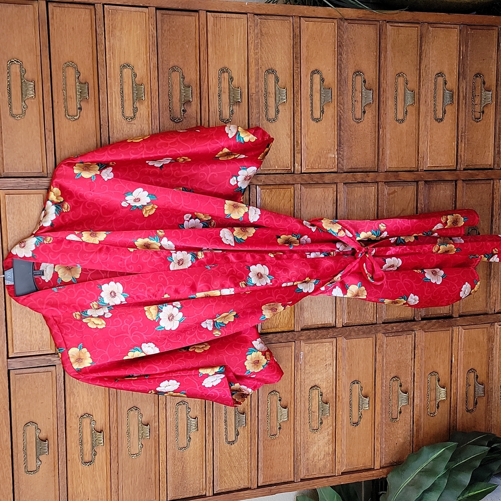 Morgan Taylor Robe